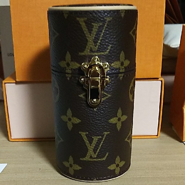 LOUIS VUITTON - 黄色い熊様専用 ルイヴィトン トラベルケース 100mL用 新品の通販 by まー's shop｜ルイヴィトン