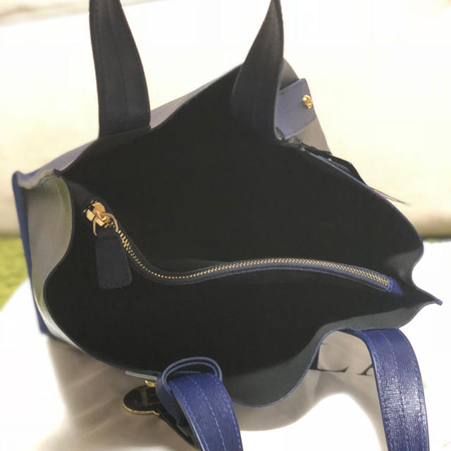 Furla(フルラ)のフルラ MUSE ミニトート NAVY レディースのバッグ(トートバッグ)の商品写真