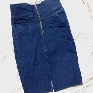 ダブルクローゼット(w closet)のw closet＊デニムペンシルスカート(ひざ丈スカート)