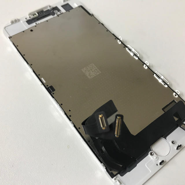 Apple(アップル)のジャンク iPhone7 純正 フロントパネル ホワイト 白 Apple スマホ/家電/カメラのスマホアクセサリー(その他)の商品写真