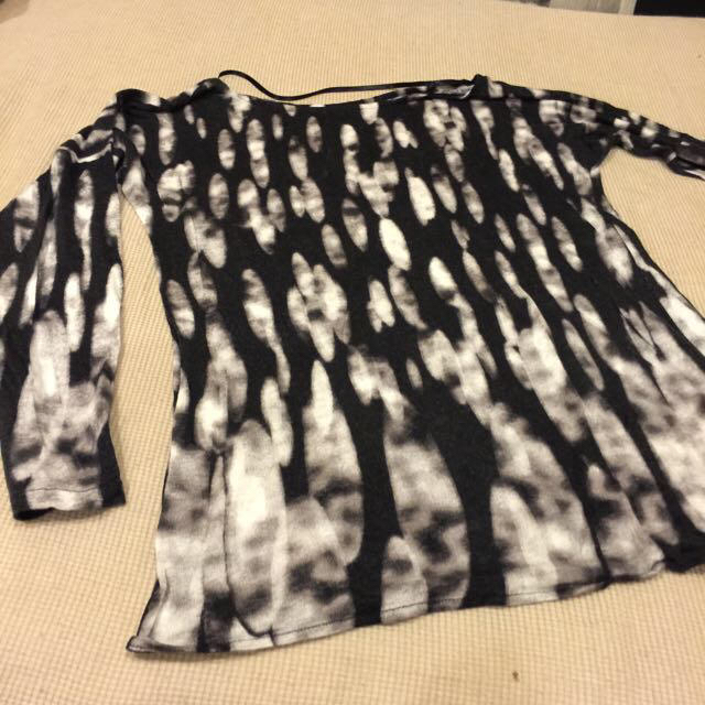 ZARA(ザラ)のZARAトップス二枚セット レディースのトップス(Tシャツ(長袖/七分))の商品写真