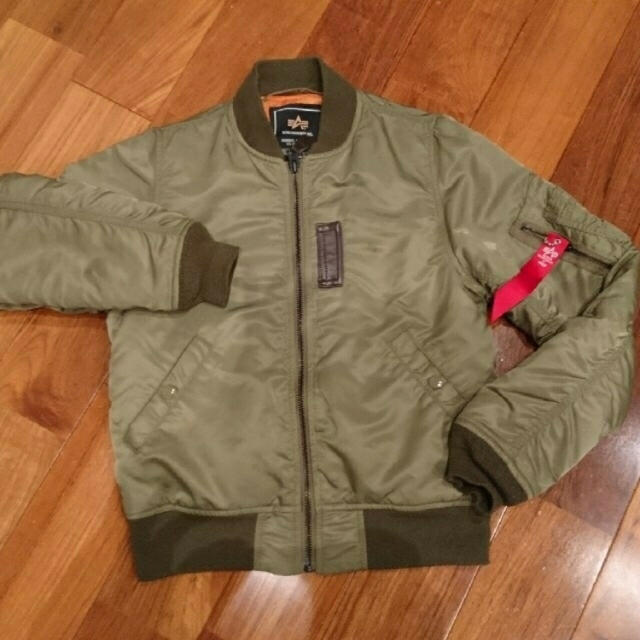 ALPHA INDUSTRIES(アルファインダストリーズ)のAlpha Industries MA-1 レディースのジャケット/アウター(ブルゾン)の商品写真