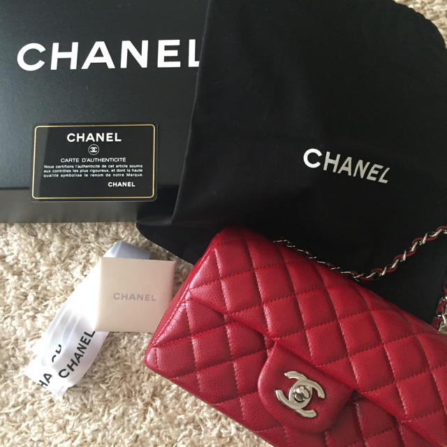 CHANEL - シャネル バッグ ミニマトラッセ 赤 レッド キャビア CHANEL - シャネル バッグ ミニマトラッセ 赤 レッド キャビア