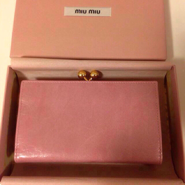 miumiu(ミュウミュウ)のmiu miu♡がま口財布期間限定値下げ レディースのファッション小物(財布)の商品写真