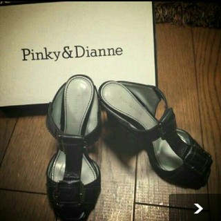 ピンキーアンドダイアン(Pinky&Dianne)のサンダル Pinky&Dianne(サンダル)