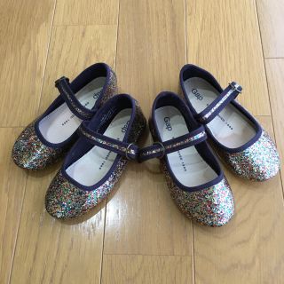 ギャップキッズ(GAP Kids)の＊＊りんご様専用＊＊双子  GAPキッズ  ラメシューズ⭐︎2足(フラットシューズ)