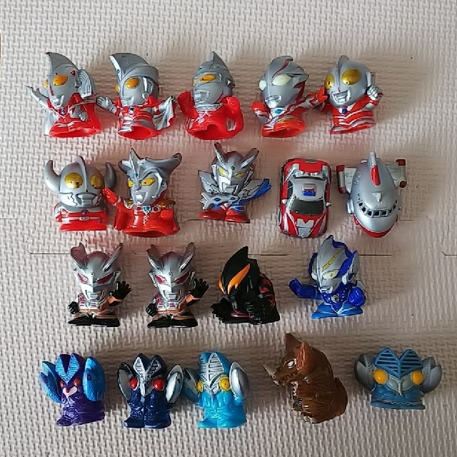 ウルトラマン指人形 エンタメ/ホビーのフィギュア(特撮)の商品写真