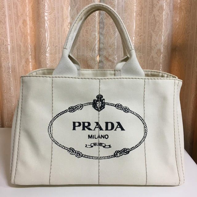 PRADA  カナパ　M