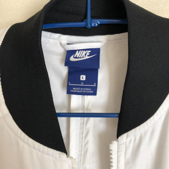 NIKE(ナイキ)のnike ブルゾン メンズのジャケット/アウター(ブルゾン)の商品写真