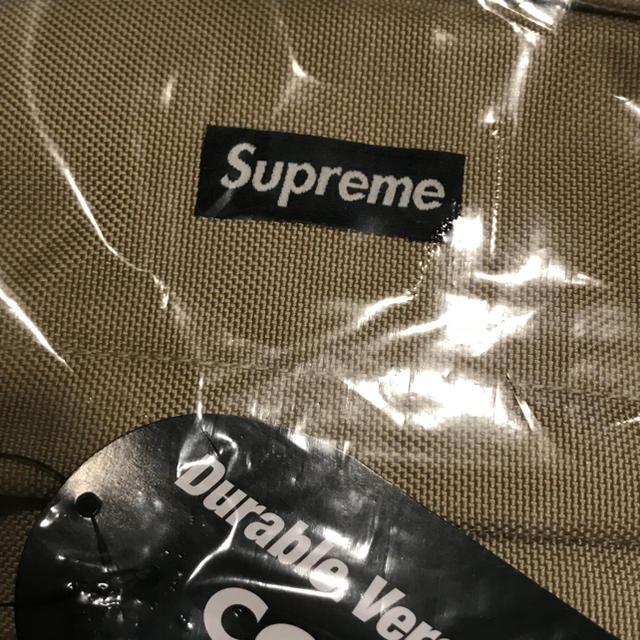 Supreme(シュプリーム)のR♡様専用 ラスト 18ss Supreme Shoulder Bag Tan  メンズのバッグ(ショルダーバッグ)の商品写真