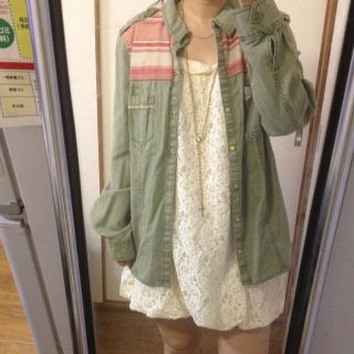 ザラ(ZARA)の再出品！ZARAのミリタリーシャツ(シャツ/ブラウス(長袖/七分))