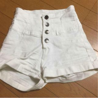 白ショートパンツ(ショートパンツ)