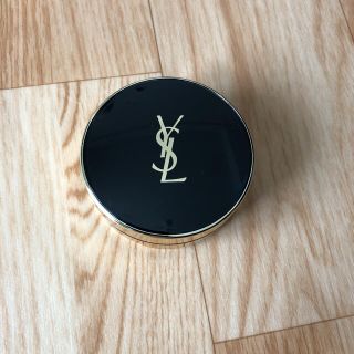 サンローラン(Saint Laurent)のYSL アンクル ド ポールクッションB30(ファンデーション)