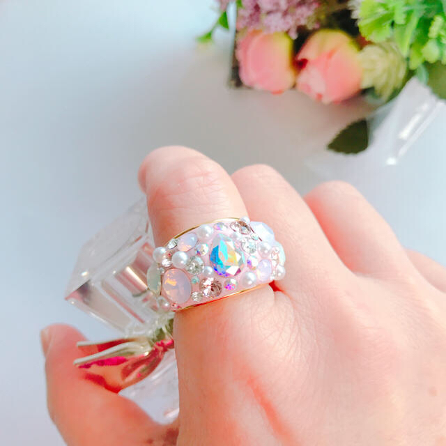 SWAROVSKI(スワロフスキー)のさくら色リング☆SWAROVSKIストーン☆ ハンドメイドのアクセサリー(リング)の商品写真