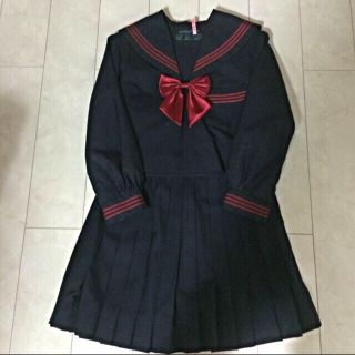 カネボウ(Kanebo)の赤ライン セーラー服(ひざ丈スカート)