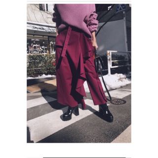 アメリヴィンテージ(Ameri VINTAGE)の専用です    FLARE RUFFLE CHINO PANTS パープル(カジュアルパンツ)