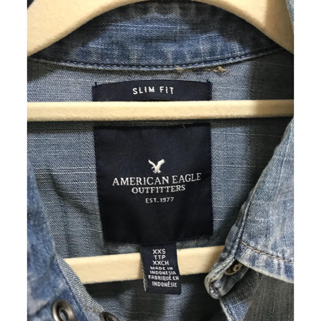 American Eagle(アメリカンイーグル)の専用♡アメリカンイーグル♡ダメージデニムシャツ レディースのトップス(シャツ/ブラウス(長袖/七分))の商品写真