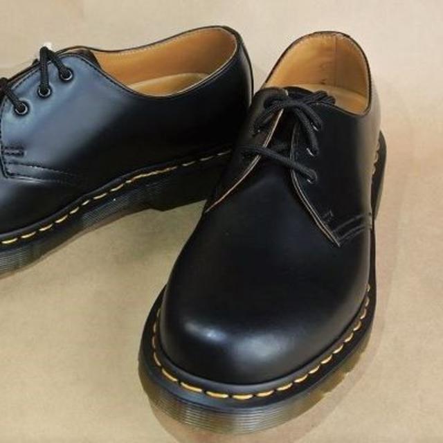 Dr.Martens(ドクターマーチン)のDr.Martens Shoe 本革黒 N.1461 UK9.0正規 (TH) メンズの靴/シューズ(ブーツ)の商品写真