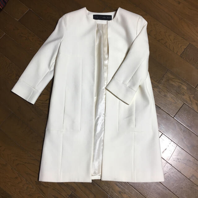 ZARA(ザラ)のZara Basic ザラ ノーカラー ロングジャケット 白 S レディースのジャケット/アウター(ノーカラージャケット)の商品写真