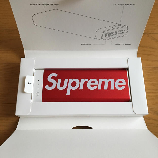 Supreme モバイルバッテリー mophie encore 20K 赤