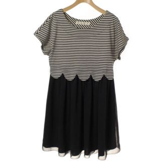 ドットアンドストライプスチャイルドウーマン(Dot&Stripes CHILDWOMAN)の値下げ！ ドットアンドストライプス スカラップ ボーダー 切替 ワンピース(ひざ丈ワンピース)