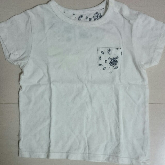 UNIQLO(ユニクロ)のユニクロ ペイズリー Tシャツ 90 キッズ/ベビー/マタニティのキッズ服男の子用(90cm~)(Tシャツ/カットソー)の商品写真