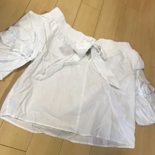 ザラ(ZARA)のzara オフショルトップス(カットソー(半袖/袖なし))