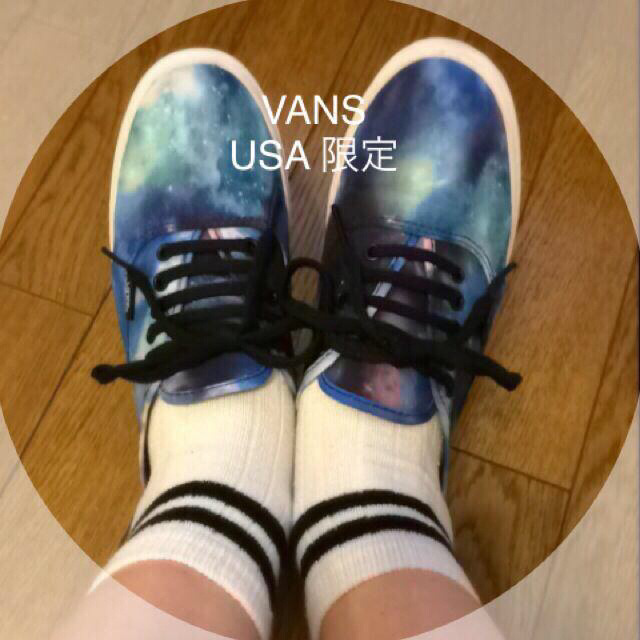 VANS(ヴァンズ)のVANS USA限定スペース柄シューズ レディースの靴/シューズ(スニーカー)の商品写真