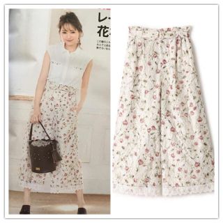 ジルバイジルスチュアート(JILL by JILLSTUART)の2017SS🎀フラワーガウチョ✨まいまい(カジュアルパンツ)