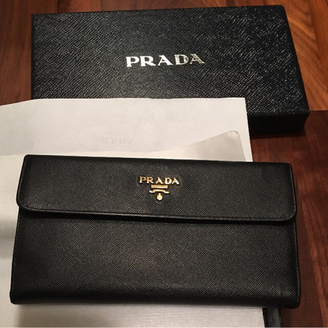 PRADA - プラダ長財布の通販 by パピープ｜プラダならラクマ