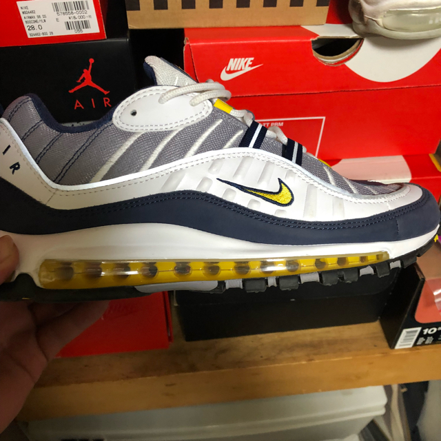 NIKE(ナイキ)のair max 98 イエロー メンズの靴/シューズ(スニーカー)の商品写真