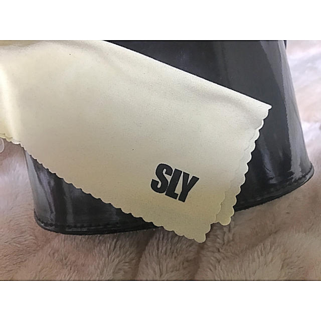 SLY(スライ)の三好さん専用さのまいさん❤️愛用 SLY サングラス レディースのファッション小物(サングラス/メガネ)の商品写真