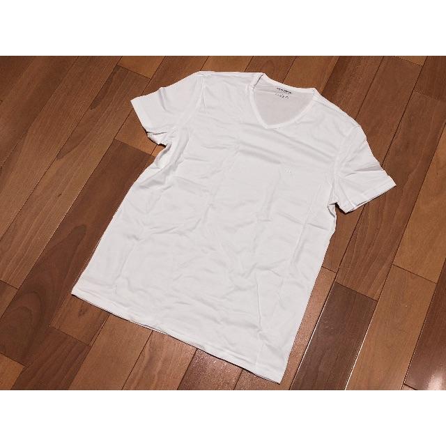 Emporio Armani(エンポリオアルマーニ)のEA エンポリオ アルマーニ Vネック Tシャツ S メンズ 白 メンズのトップス(Tシャツ/カットソー(半袖/袖なし))の商品写真