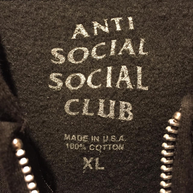 ANTI(アンチ)のANTI SOCIAL SOCIAL CLUB Zip hoodie XL メンズのトップス(パーカー)の商品写真