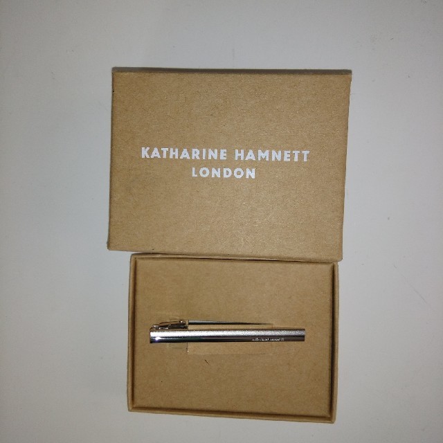 KATHARINE HAMNETT(キャサリンハムネット)のシンプルタイバー メンズのファッション小物(ネクタイピン)の商品写真