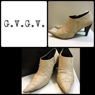 ジーヴィジーヴィ(G.V.G.V.)のg.v.g.v.♡ベージュレザー デザイン ブーティ♡(ブーティ)