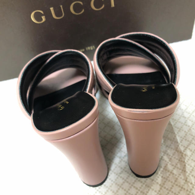 Gucci(グッチ)のAkko Nakayama様 7日までお取り置き レディースの靴/シューズ(サンダル)の商品写真