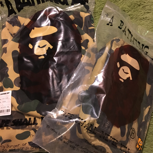 A BATHING APE(アベイシングエイプ)のA BATHING APE 2点セット 早い者勝ち‼️ メンズのトップス(パーカー)の商品写真