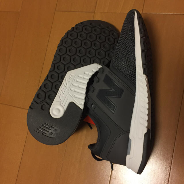 New Balance(ニューバランス)の新品☆グレーNBスニーカー レディースの靴/シューズ(スニーカー)の商品写真