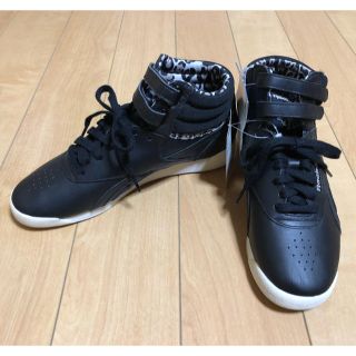 リーボック(Reebok)の【新品未使用】Reebok ハイカットスニーカー 23cm(スニーカー)