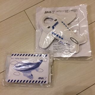 エーエヌエー(ゼンニッポンクウユ)(ANA(全日本空輸))の非売品♫ANA飛行機のガラガラとひこうきふうせん(がらがら/ラトル)