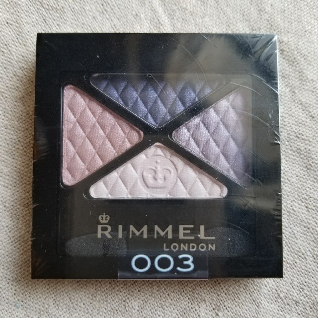 RIMMEL(リンメル)の新品レア☆リンメル　グラムアイズクワッドアイシャドウ　００３スモーキーパープル コスメ/美容のベースメイク/化粧品(アイシャドウ)の商品写真