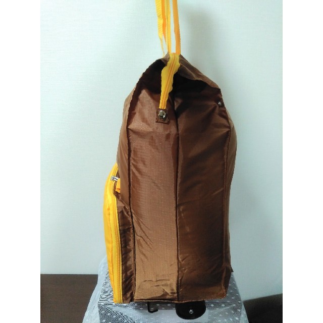 サンリオ(サンリオ)のぐでたまの折りたたみキャリーケース レディースのバッグ(スーツケース/キャリーバッグ)の商品写真