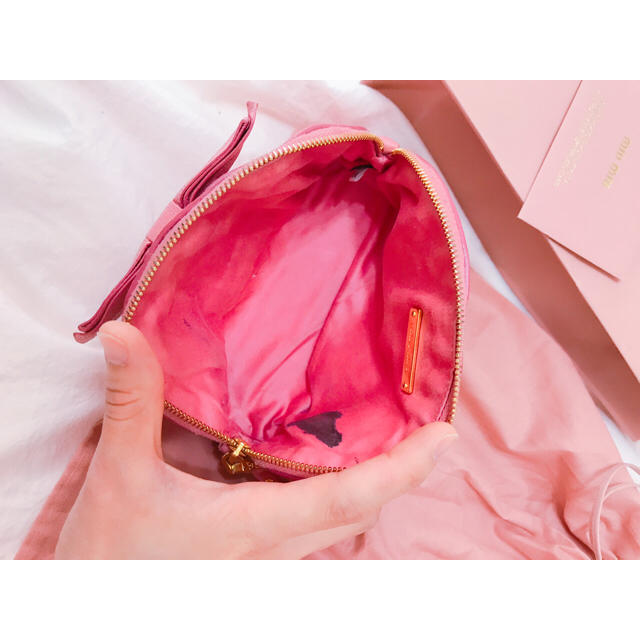 miumiuミュウミュウ新作春桜色リボンポーチ付属品あり