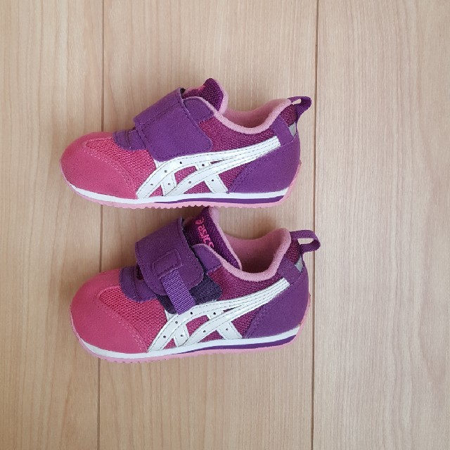 asics(アシックス)のちいさん様用。アシックス　スニーカー キッズ/ベビー/マタニティのベビー靴/シューズ(~14cm)(スニーカー)の商品写真