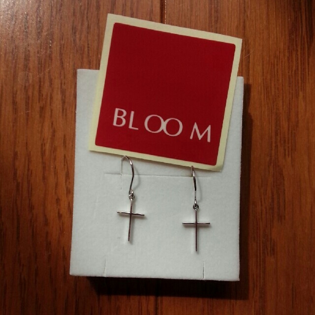 BLOOM(ブルーム)のホワイトゴールド♡ピアス レディースのアクセサリー(ピアス)の商品写真