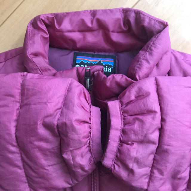 patagonia(パタゴニア)のPatagonia ベビー・ダウンセーター 18M キッズ/ベビー/マタニティのベビー服(~85cm)(ジャケット/コート)の商品写真