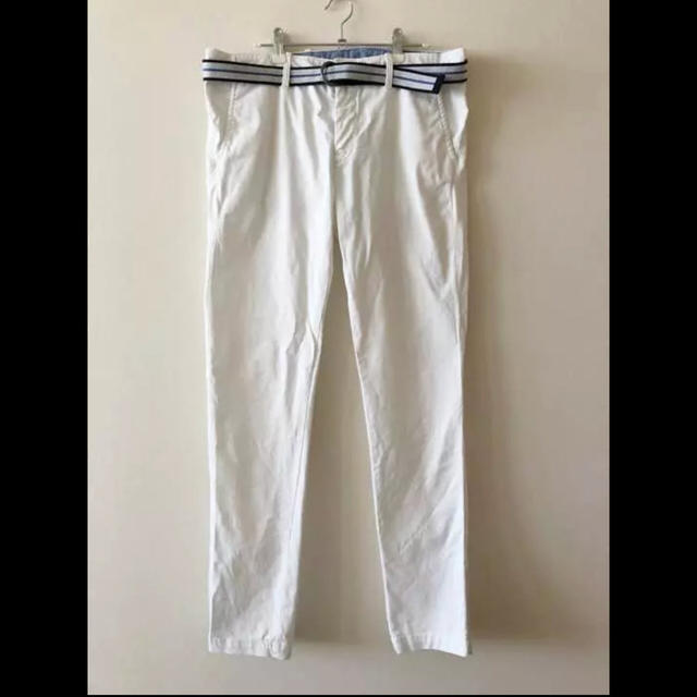 ZARA(ザラ)の【送料込み】✨値下げ✨ザラ ベルト付き パンツ 白 メンズ メンズのパンツ(その他)の商品写真