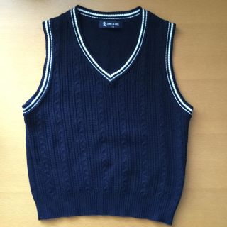 コムサイズム(COMME CA ISM)の【美品】コムサエンジェル♡ケーブルニットベスト♡120サイズ♡ネイビー(ニット)