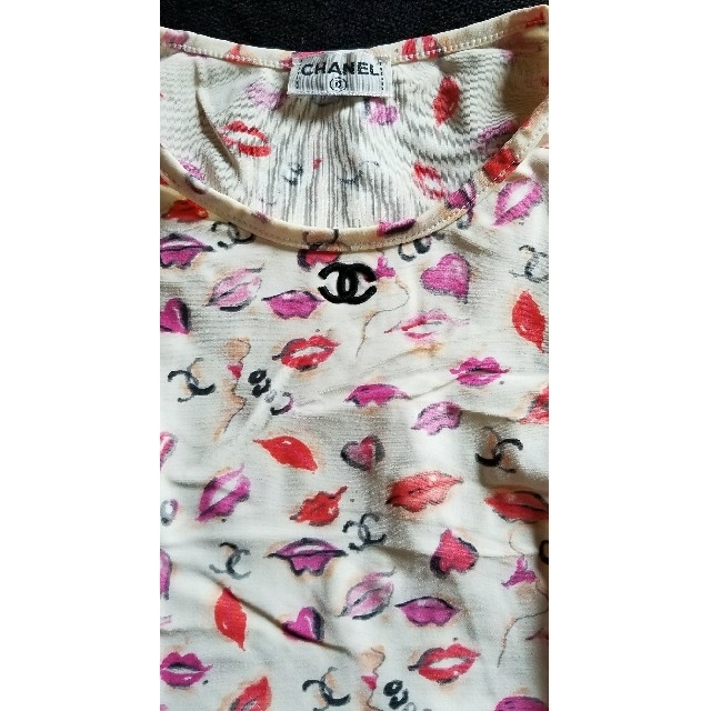 CHANEL(シャネル)の♡CHANEL♡リップ柄Tシャツ　size36 レディースのトップス(シャツ/ブラウス(半袖/袖なし))の商品写真